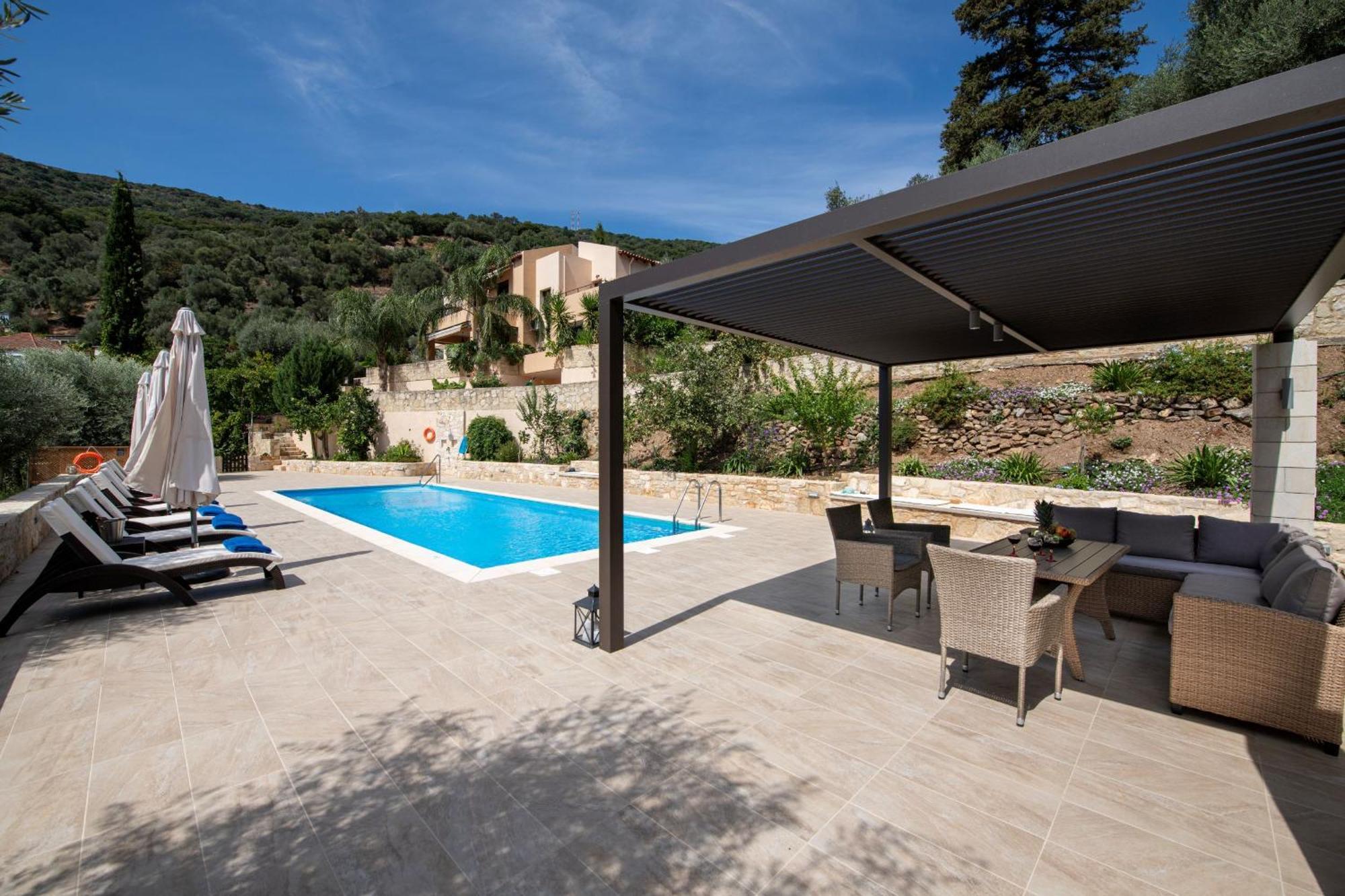 Serenity River Villa Palaiochora Dış mekan fotoğraf