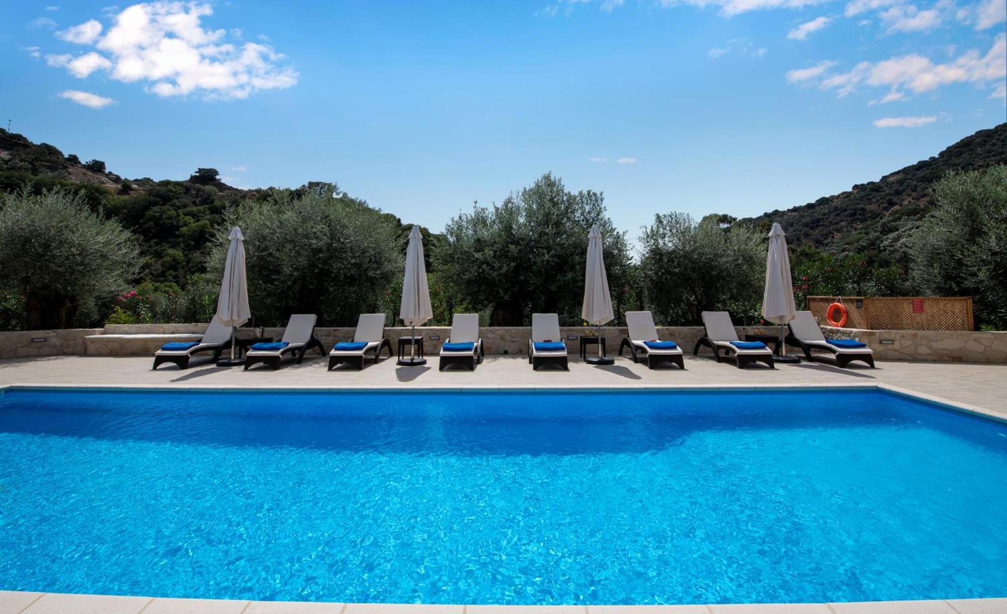 Serenity River Villa Palaiochora Dış mekan fotoğraf