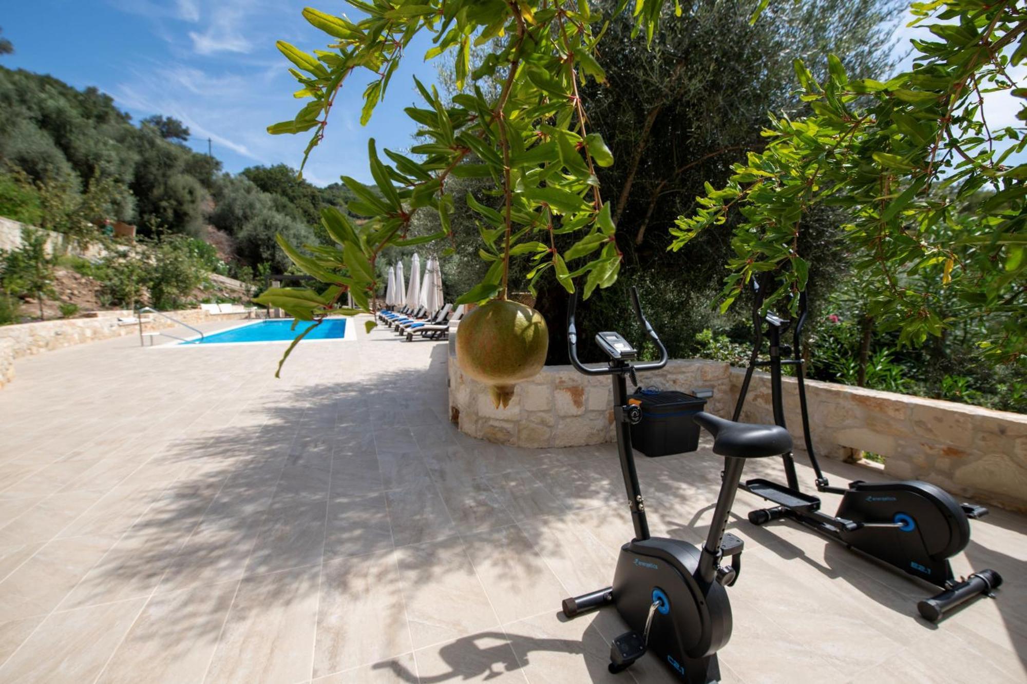 Serenity River Villa Palaiochora Dış mekan fotoğraf
