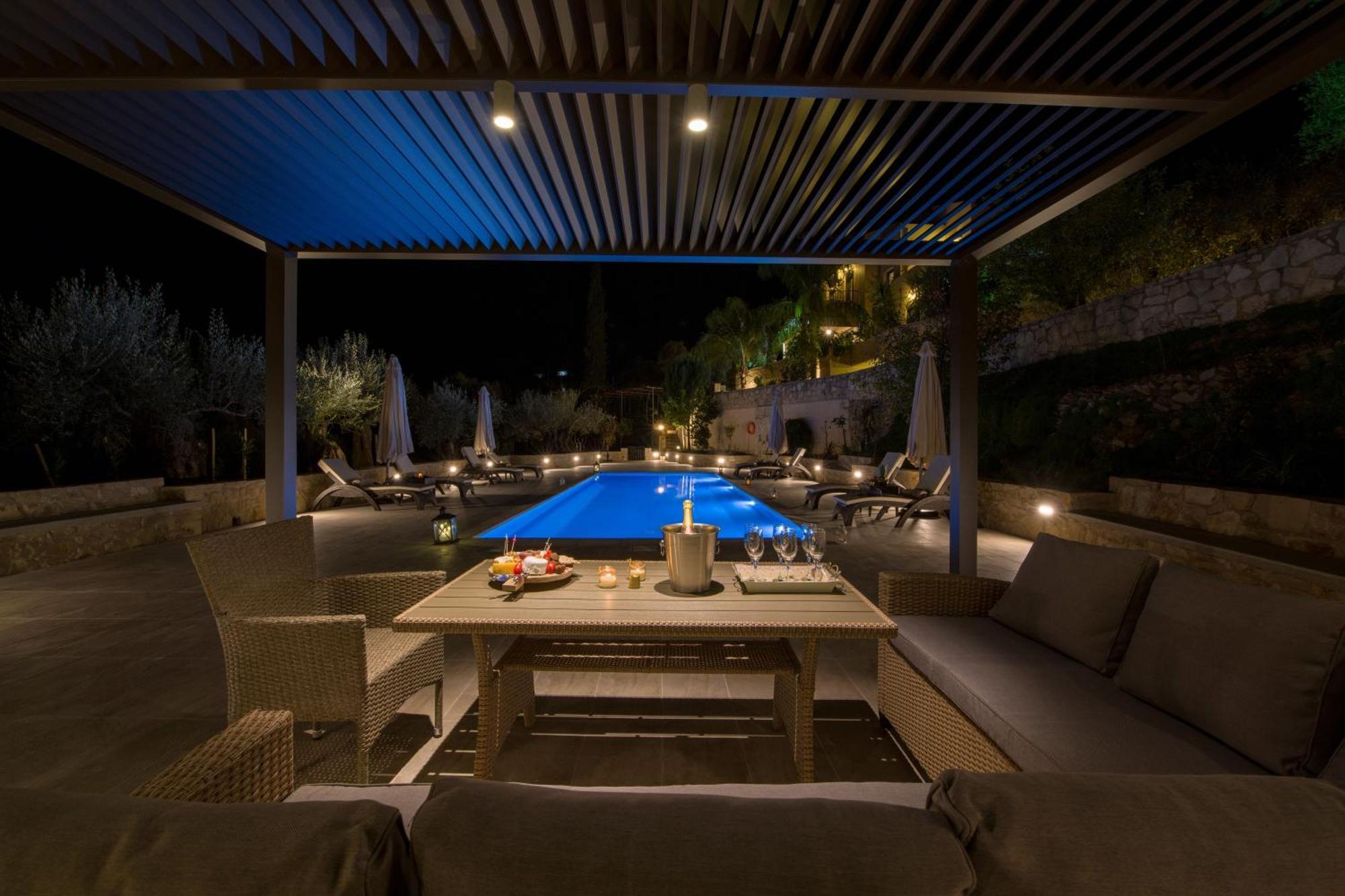 Serenity River Villa Palaiochora Dış mekan fotoğraf