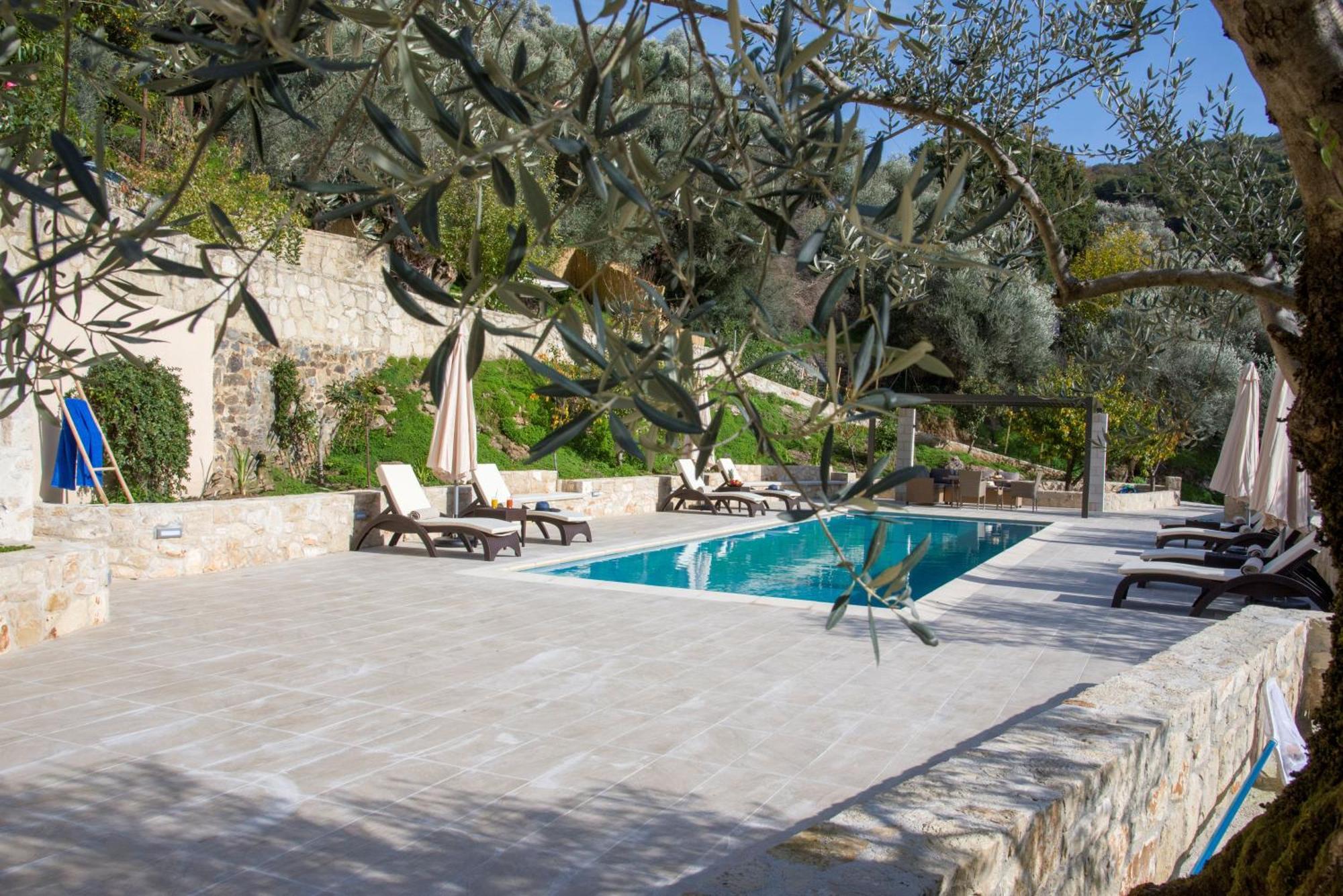 Serenity River Villa Palaiochora Dış mekan fotoğraf