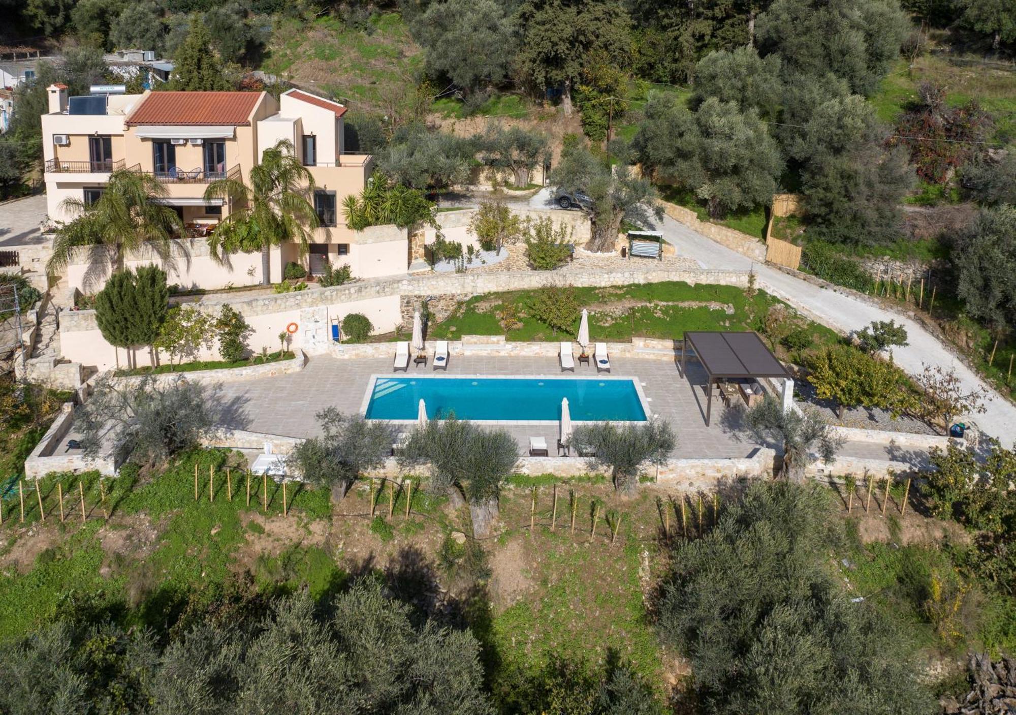 Serenity River Villa Palaiochora Dış mekan fotoğraf